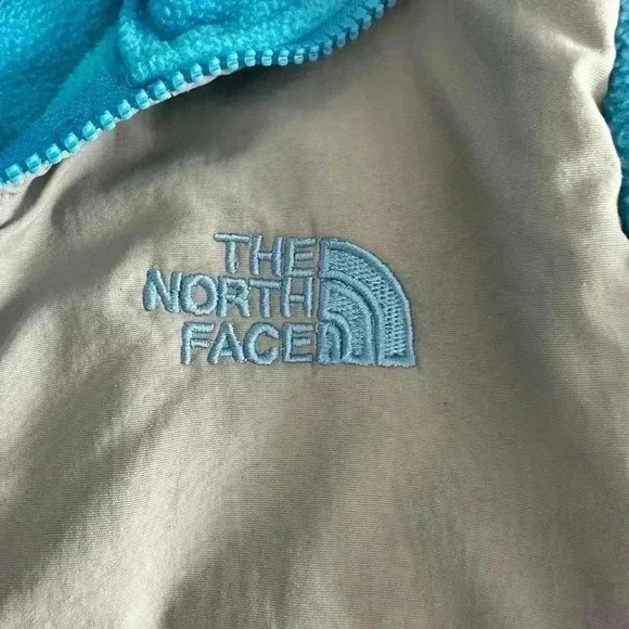 233. Girls North Face blue/gray Jacket size XS 5 - Picture 3 of 4